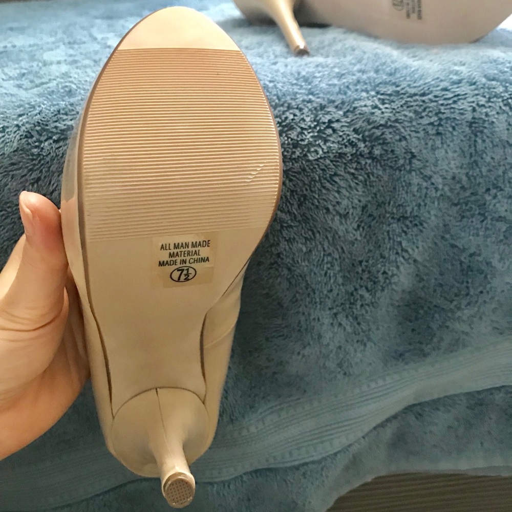 Beige platform pump - Picture 3 of 4